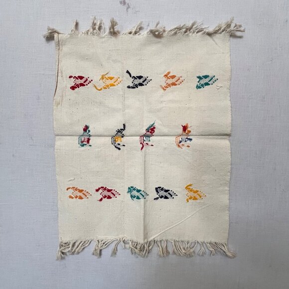 Handwoven Mexican Zapotec Oaxaco Embroidered Bird Motif Vintage Towel‎ 14x17 - Picture 9 of 9